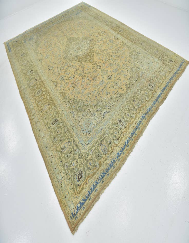 Detail image of 9' 10 x 13' 2 Hand Knotted Kashan Persian Wool Rug