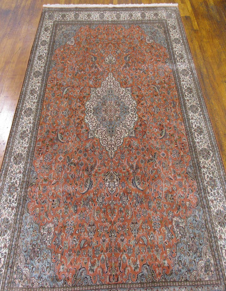 Detail image of 8' 1 x 10' 5 Hand Knotted Kashmir Oriental Rug