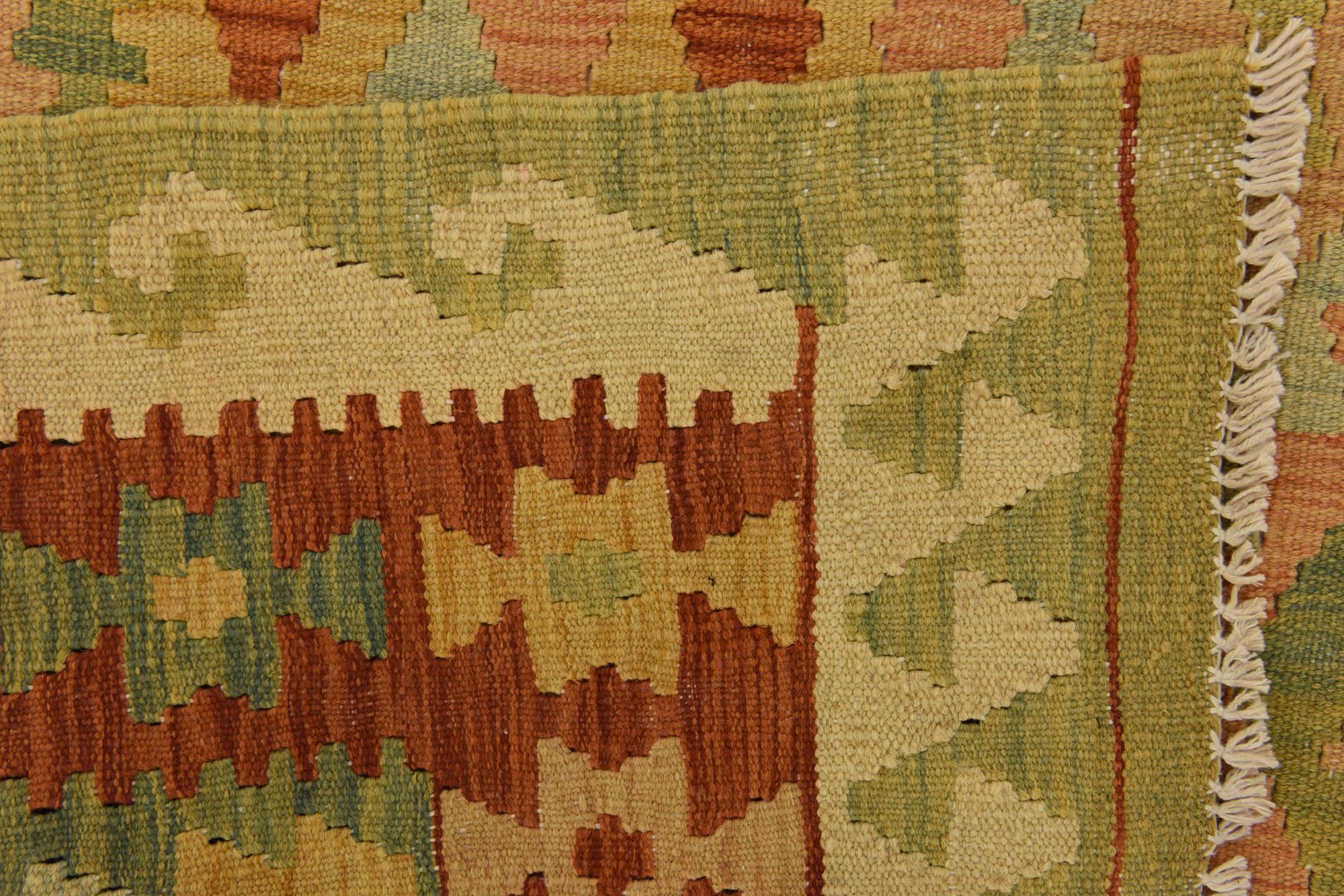 5' x 6' 6 Hand Woven Kilim Waziri Wool Rug