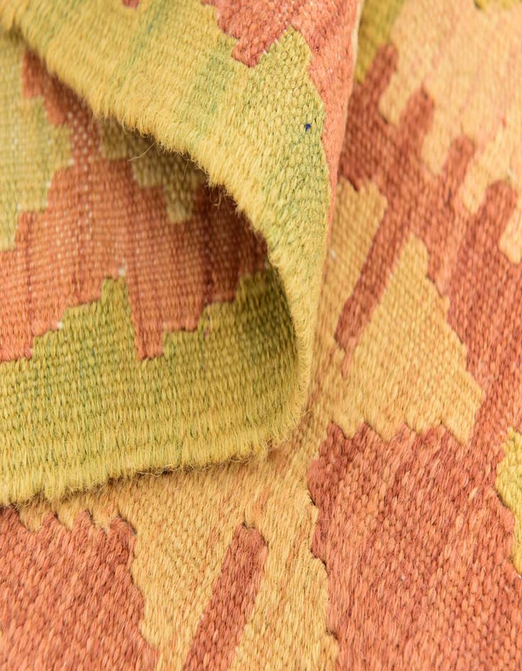 Detail image of 4' 7 x 6' 6  Hand Woven Kilim Waziri Wool Rug