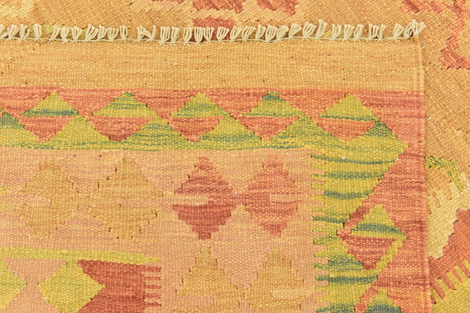 4' 10 x 6' 9 Hand Woven Kilim Waziri Wool Rug