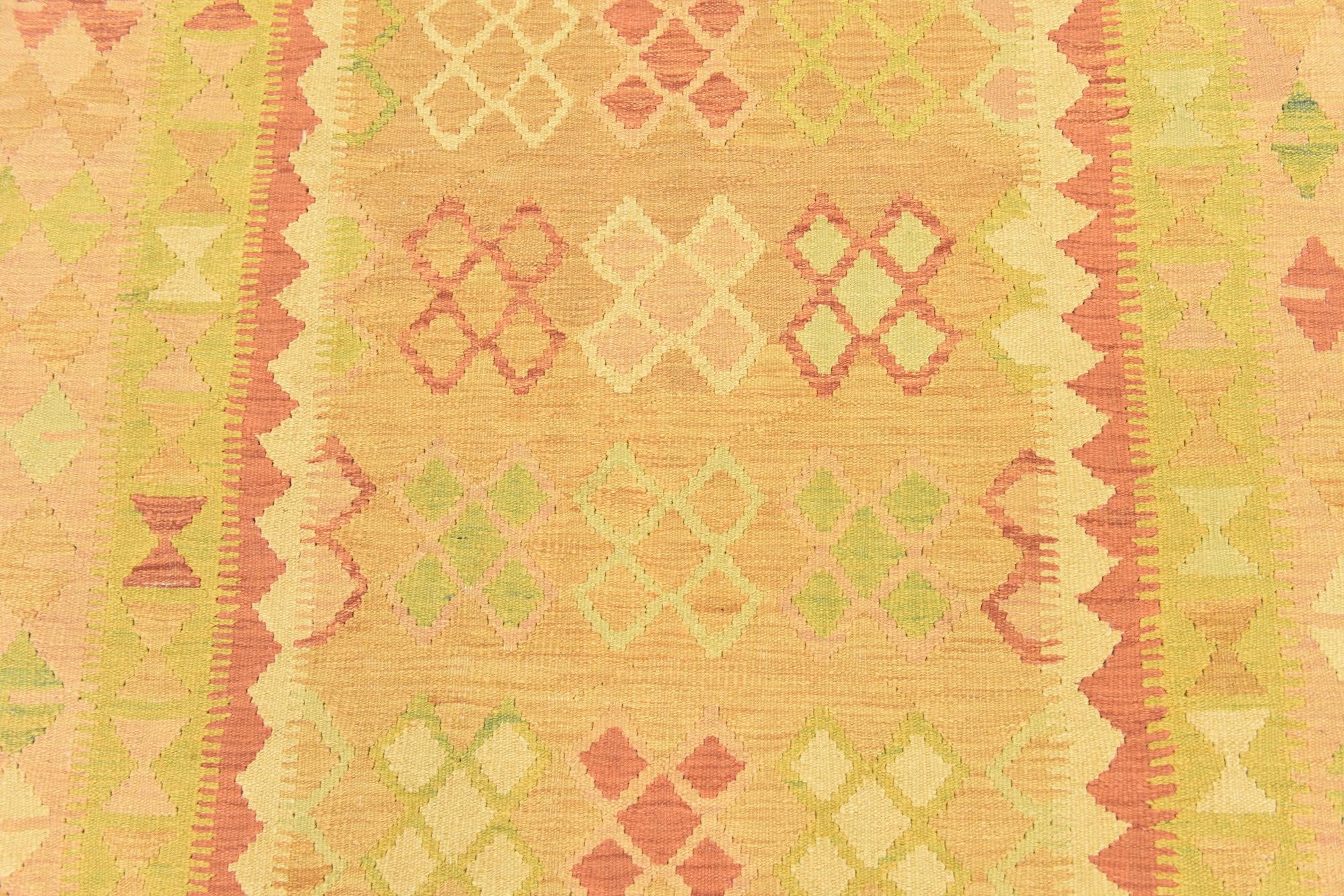 4' 10 x 6' 9 Hand Woven Kilim Waziri Wool Rug