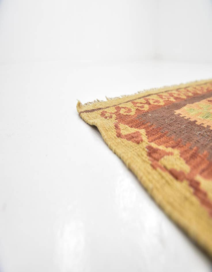 Detail image of 2' 9 x 4' 5  Hand Woven Kilim Waziri Wool Rug