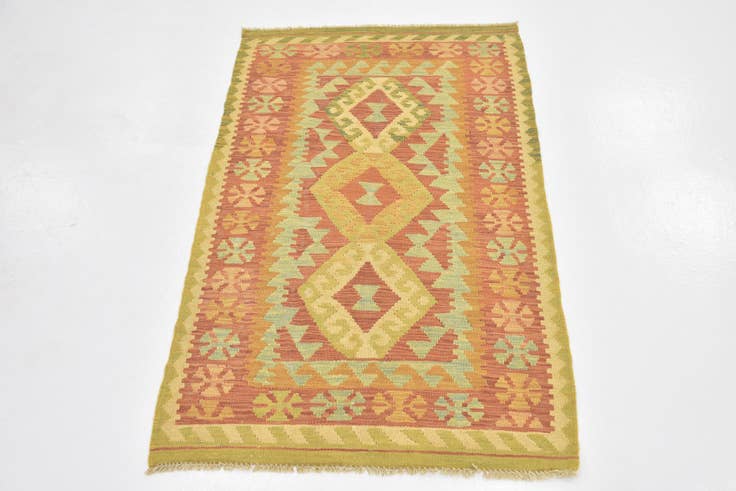 Detail image of 2' 6 x 4' 6 Hand Woven Kilim Waziri Wool Rug