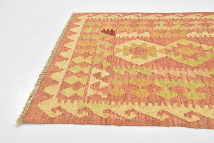 Detail image of 2' 5 x 4' 2 Hand Woven Kilim Waziri Wool Rug