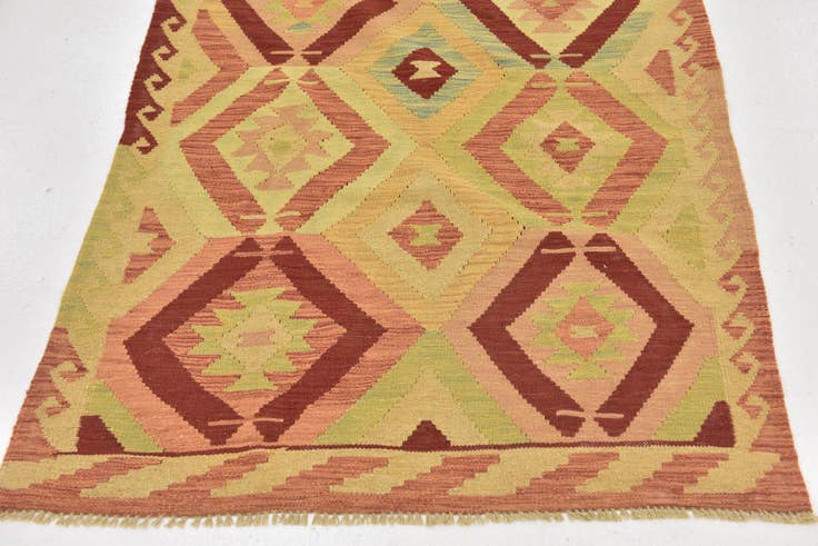 Detail image of 3' 4 x 5' 3 Hand Woven Kilim Waziri Wool Rug