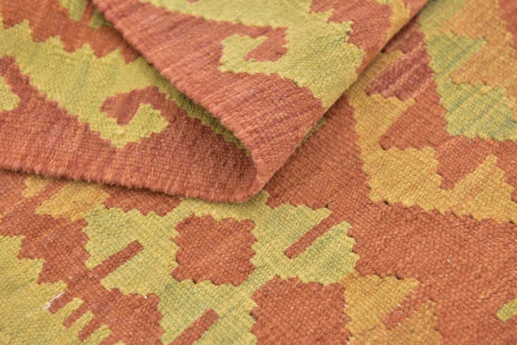 Detail image of 3' 2 x 4' 10 Hand Woven Kilim Waziri Wool Rug
