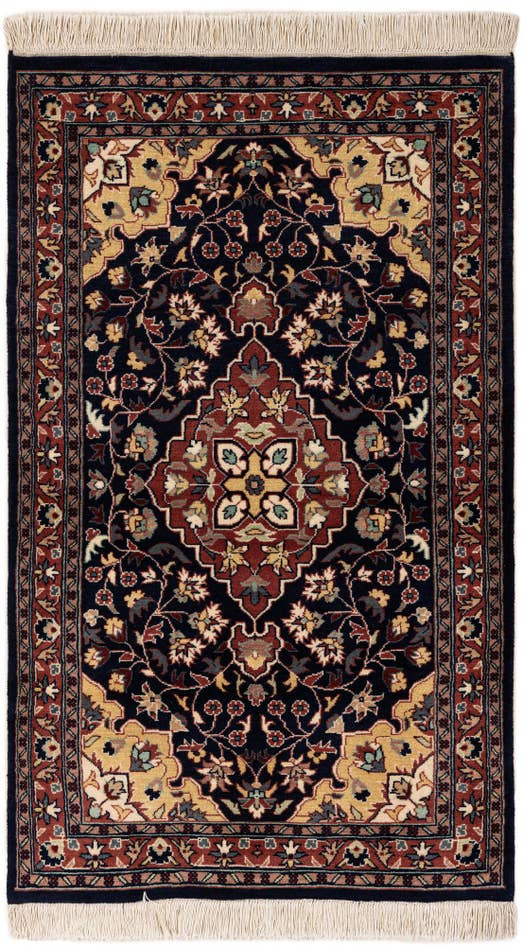 Detail image of 3' 1 x 5' 1 Hand Knotted Lahour Wool Rug