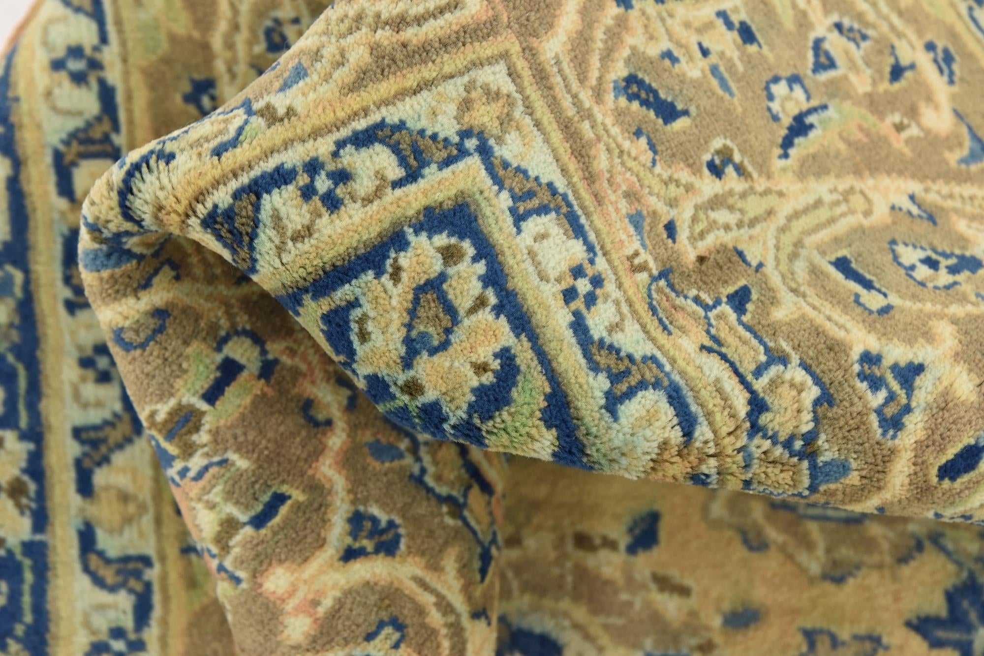 9' 7 x 13' Hand Knotted Mashad Persian Wool Rug