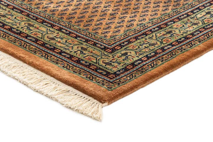 4' 9 x 6' 8 Hand Knotted Mir Wool Rug