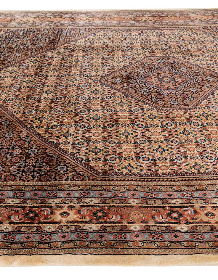 Detail image of 8' 2 x 11' 5 Hand Knotted Mir Wool Rug