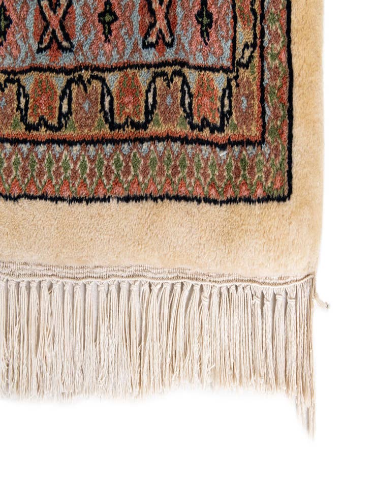 Detail image of 8' 2 x 11' 5  Hand Knotted Mir Wool Rug