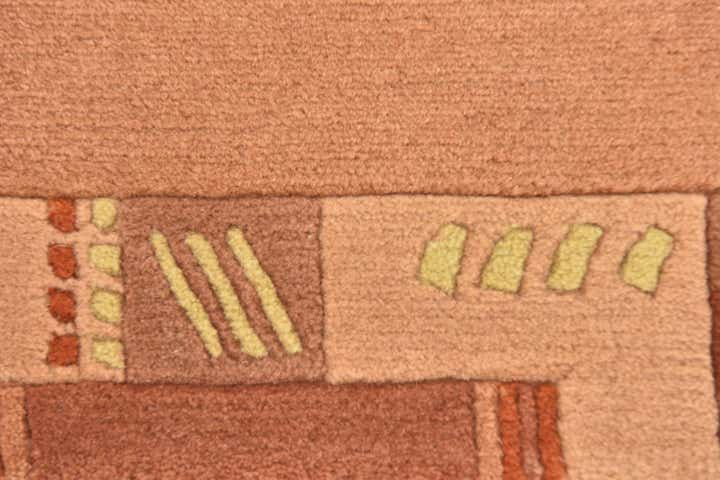 2' 5 x 4' 8 Hand Knotted Nepal Wool Rug