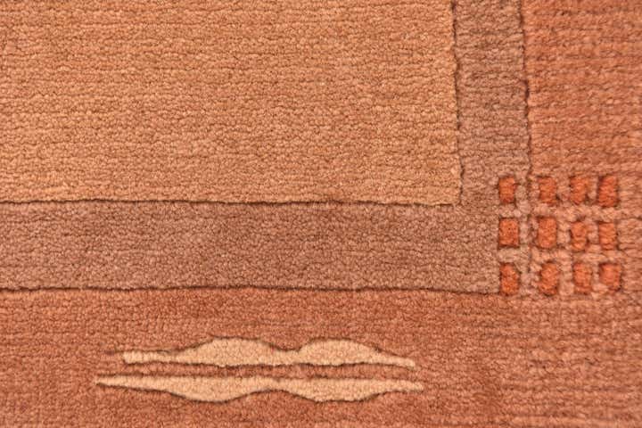 2' 5 x 4' 8 Hand Knotted Nepal Wool Rug