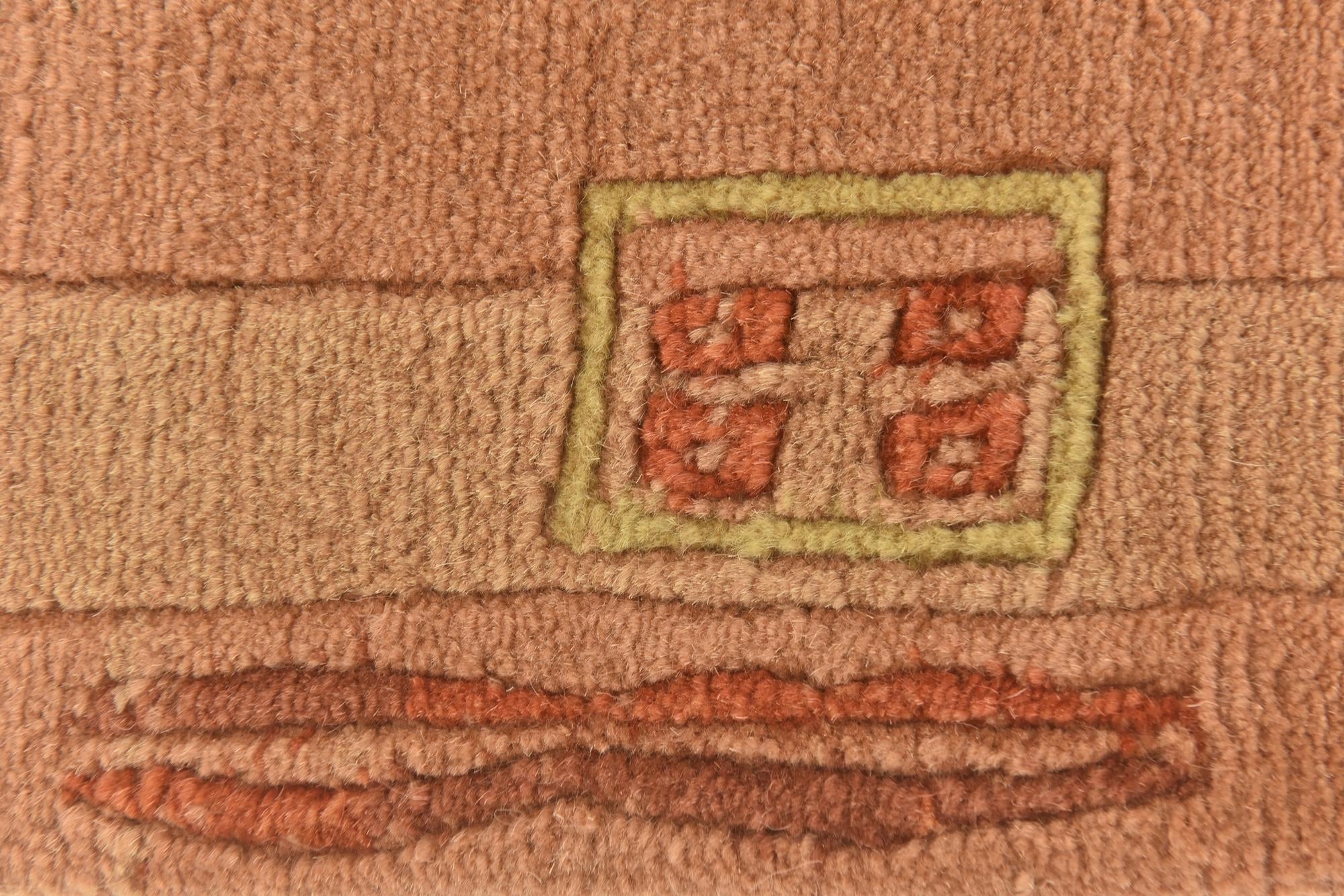 2' 5 x 4' 8 Hand Knotted Nepal Wool Rug