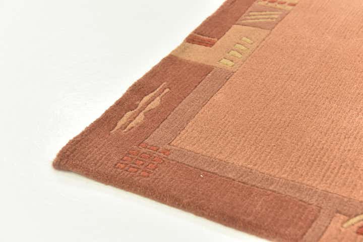 2' 5 x 4' 8 Hand Knotted Nepal Wool Rug