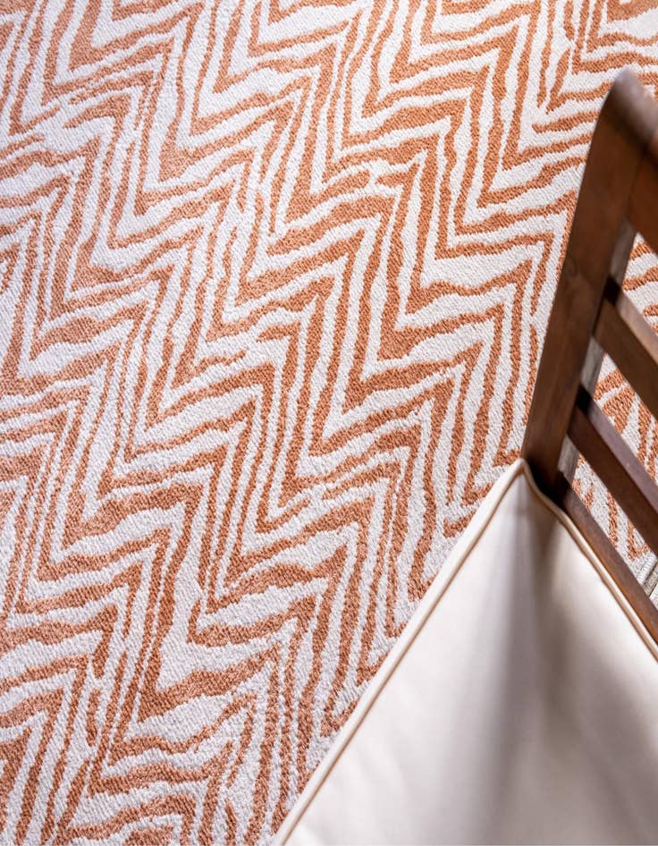 Detail image of 8' x 10'  Washable Oasis Indoor / Outdoor Rug