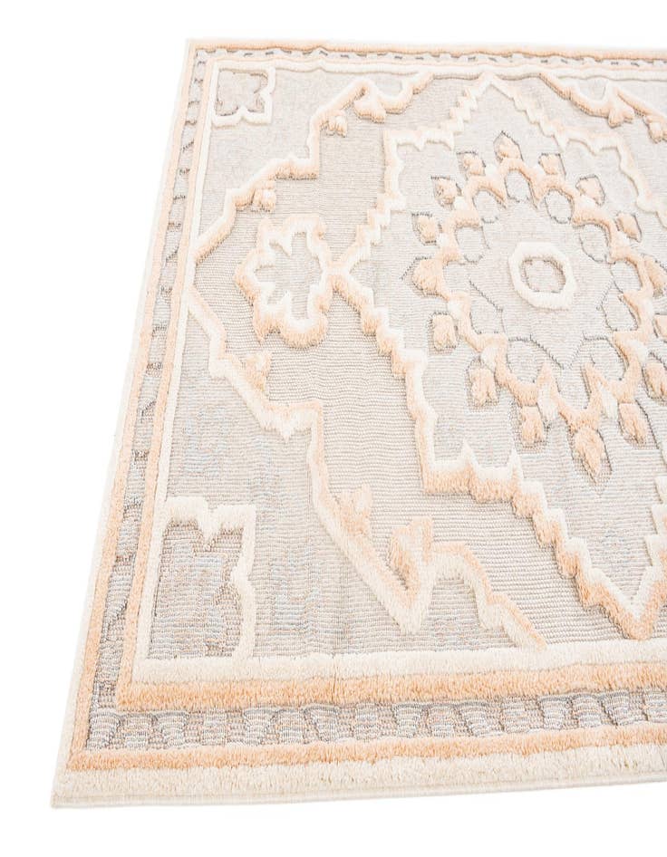 Detail image of 5' 2 x 7' 5  Washable Traditional Indoor / Outdoor Rug