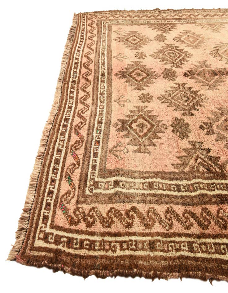 Detail image of 5' x 9' 1 Hand Knotted Shiraz Persian Wool Rug