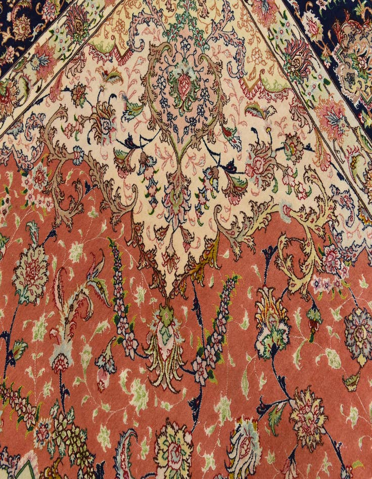 Detail image of 9' 6 x 13' 7 Hand Knotted Tabriz Persian Rug