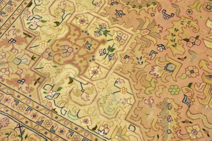 Detailansicht von 200cm x 305cm Handgeknüpft Tabriz Persisch Teppich