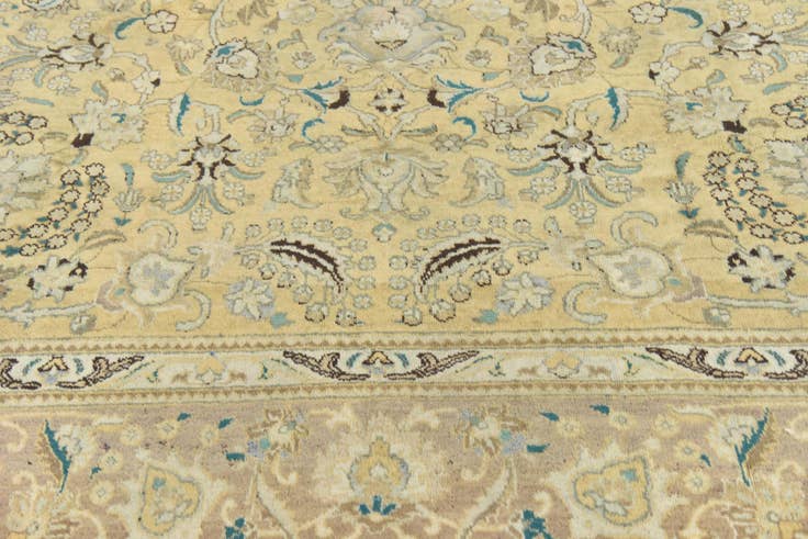 Detail image of 9' 10 x 13' 3 Hand Knotted Tabriz Persian Wool Rug