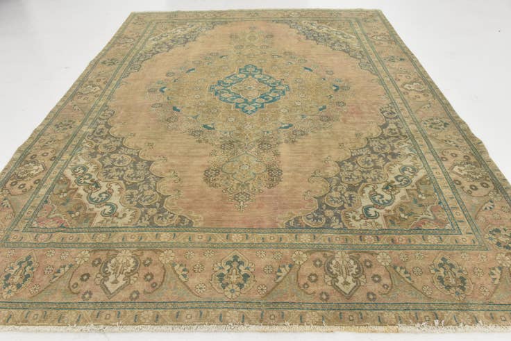 Detail image of 9' 6 x 12' Hand Knotted Ultra Vintage Persian Wool Rug