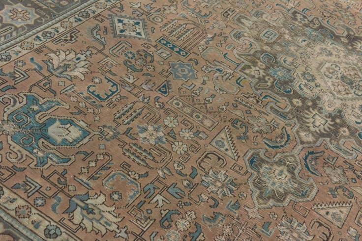 Detail image of 9' x 12' 5 Hand Knotted Ultra Vintage Persian Wool Rug