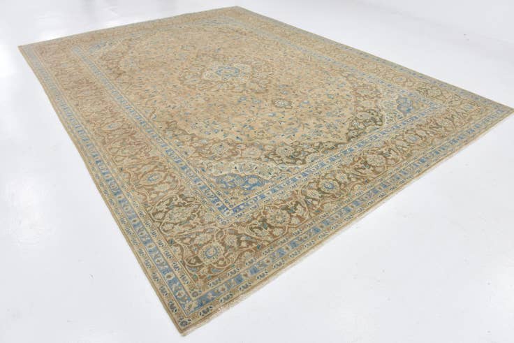 Detail image of 10' x 13' 6 Hand Knotted Ultra Vintage Persian Wool Rug