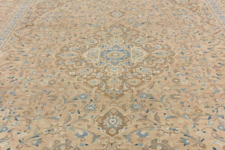 Detail image of 10' x 13' 6 Hand Knotted Ultra Vintage Persian Wool Rug
