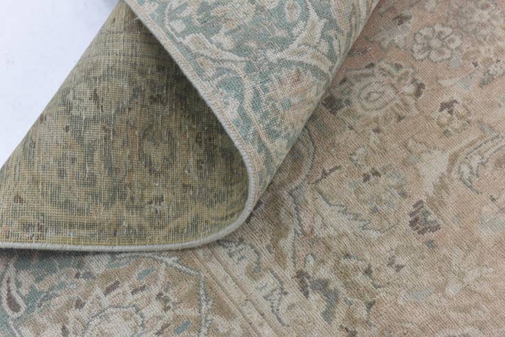 Detail image of 8' 7 x 12' 10 Hand Knotted Ultra Vintage Persian Wool Rug