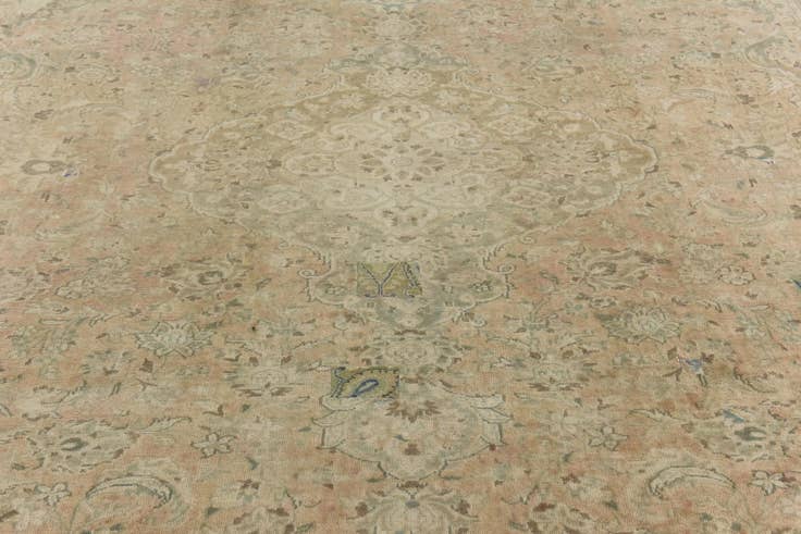 Detail image of 8' 7 x 12' 10 Hand Knotted Ultra Vintage Persian Wool Rug