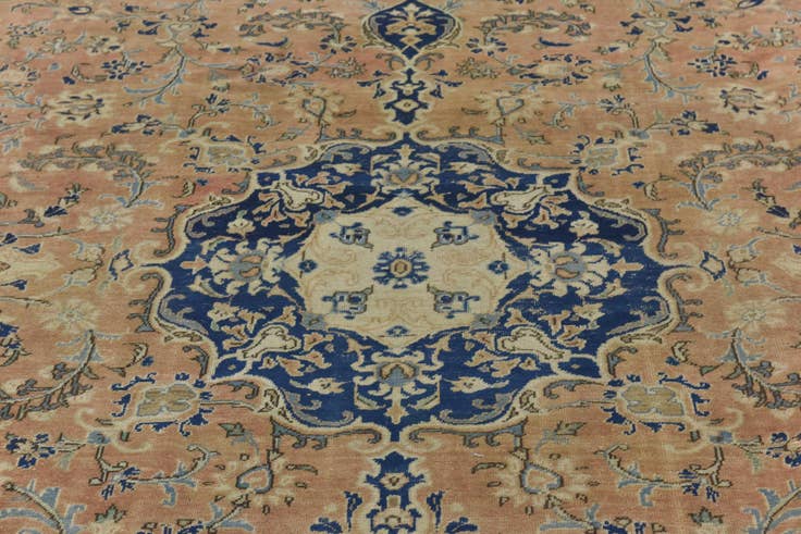 Detail image of 9' x 12' 5 Hand Knotted Ultra Vintage Persian Wool Rug