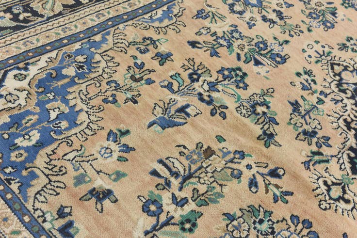 Detail image of 9' x 12' Hand Knotted Ultra Vintage Persian Wool Rug
