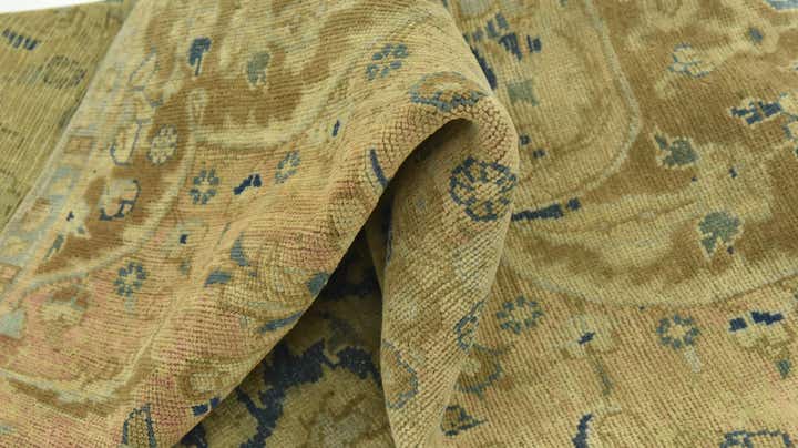 6' 9 x 10' Hand Knotted Ultra Vintage Persian Rug