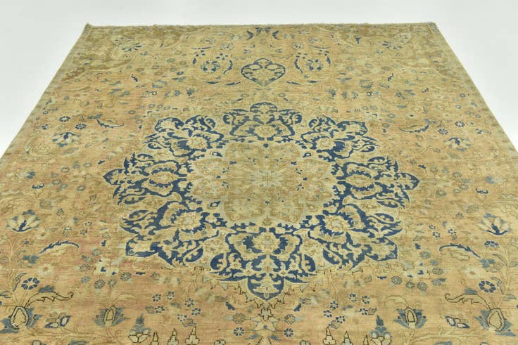 Detail image of 6' 9 x 10' Hand Knotted Ultra Vintage Persian Rug