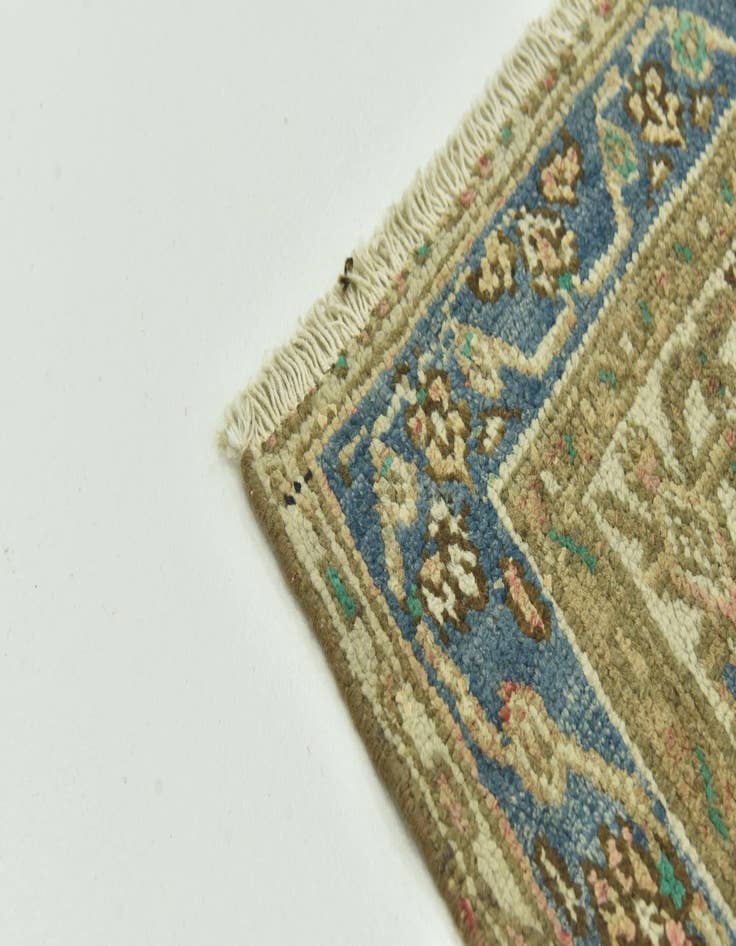 Detail image of 8' 7 x 11' 3  Hand Knotted Ultra Vintage Wool Rug