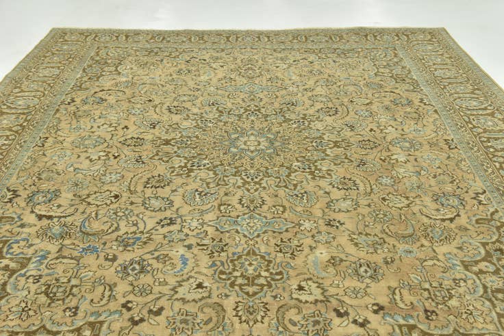 Detail image of 9' 6 x 12' 7 Hand Knotted Ultra Vintage Persian Wool Rug