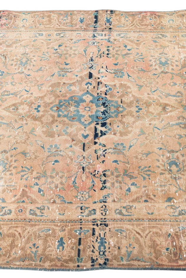 Detail image of 4' 2 x 6' 5 Hand Knotted Ultra Vintage Persian Wool Rug