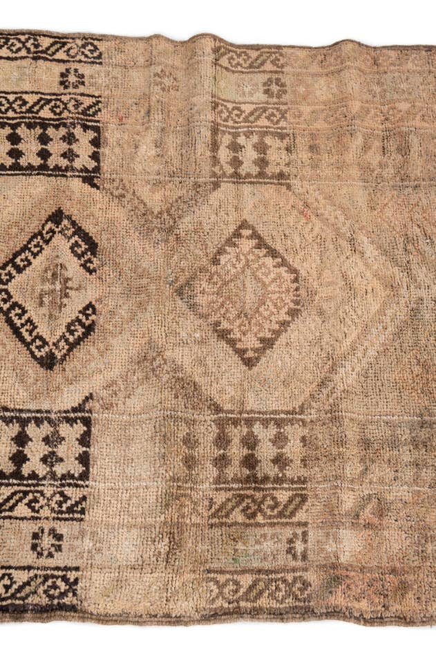 Detail image of 2' 6 x 4' Hand Knotted Ultra Vintage Persian Wool Rug