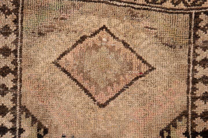 2' 6 x 4' Hand Knotted Ultra Vintage Persian Wool Rug