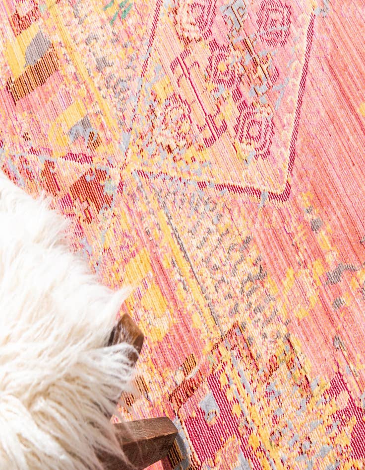 Detail image of 6' x 6' Alexis Round Rug