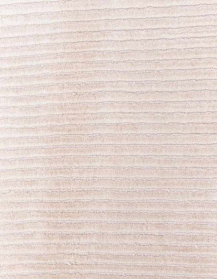 Detail image of 6' 6 x 6' 6  Hand Knotted Darya Wool Round Rug