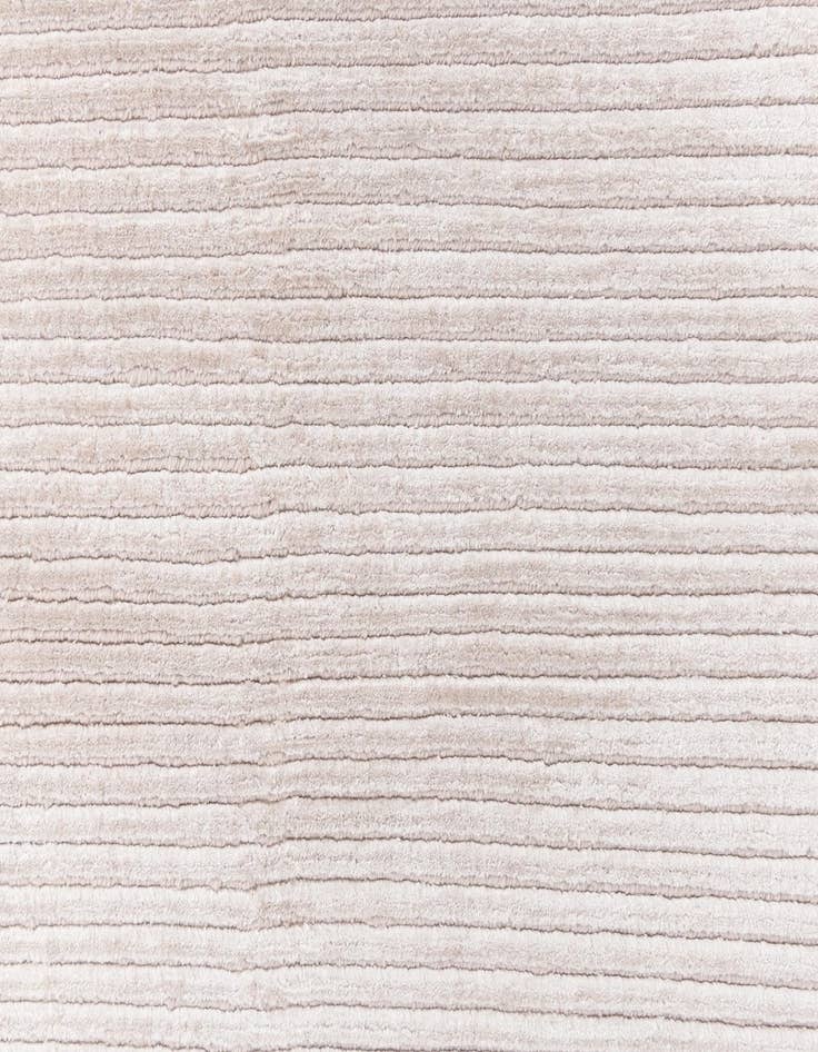 Detail image of 6' 9 x 6' 9  Hand Knotted Darya Wool Round Rug