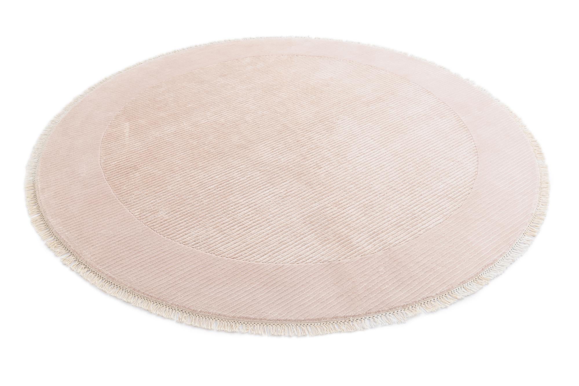 6' 8 x 6' 8 Hand Knotted Darya Wool Round Rug