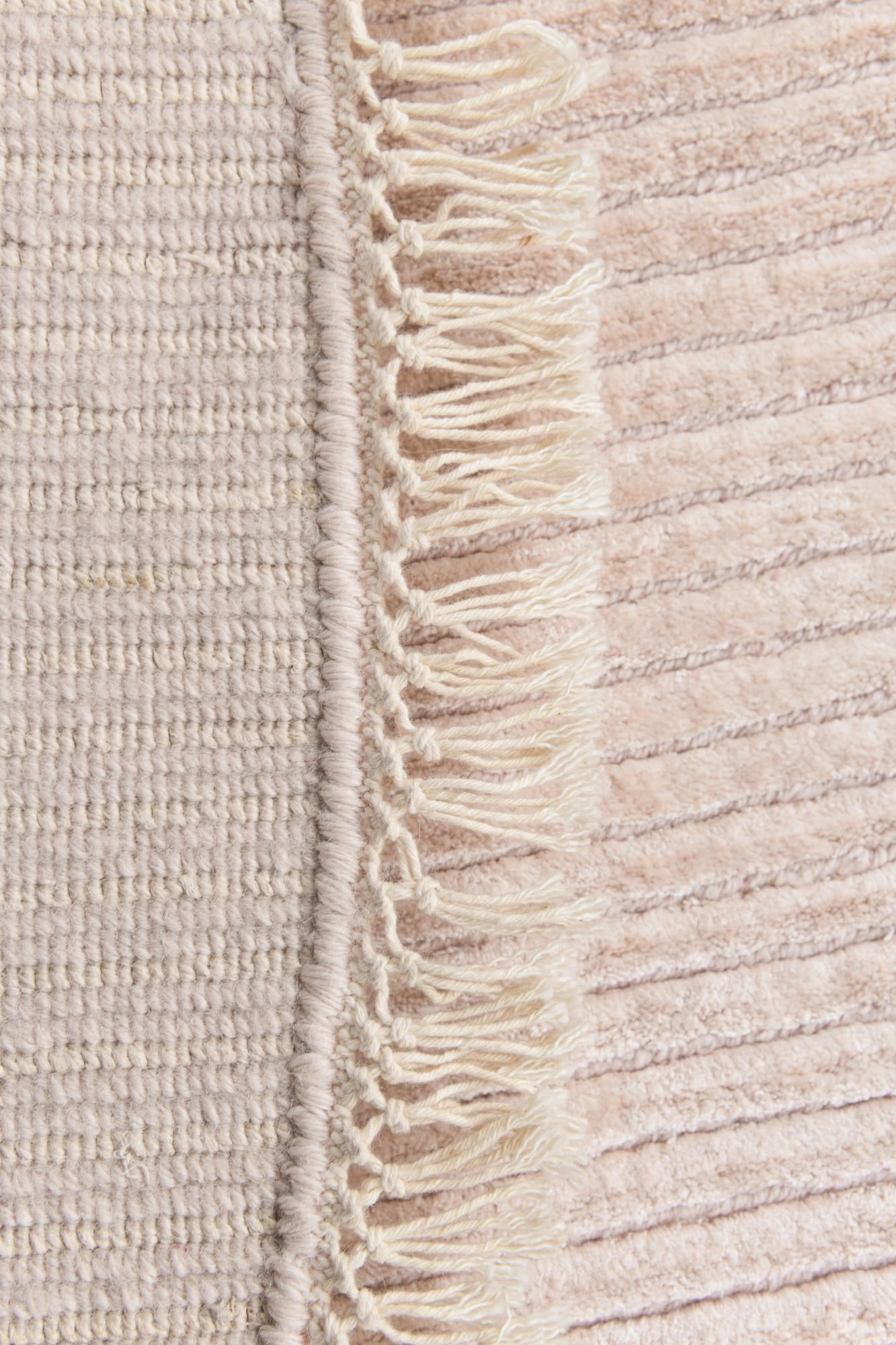 6' 8 x 6' 8 Hand Knotted Darya Wool Round Rug