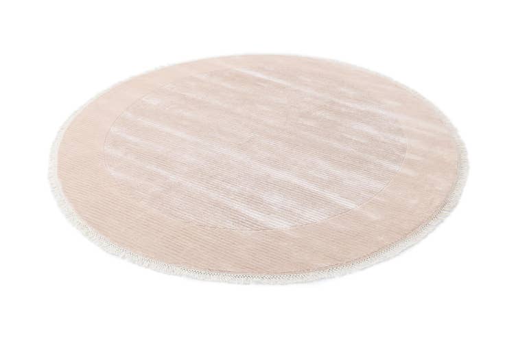 Detail image of 6' 7 x 6' 7 Hand Knotted Darya Wool Round Rug