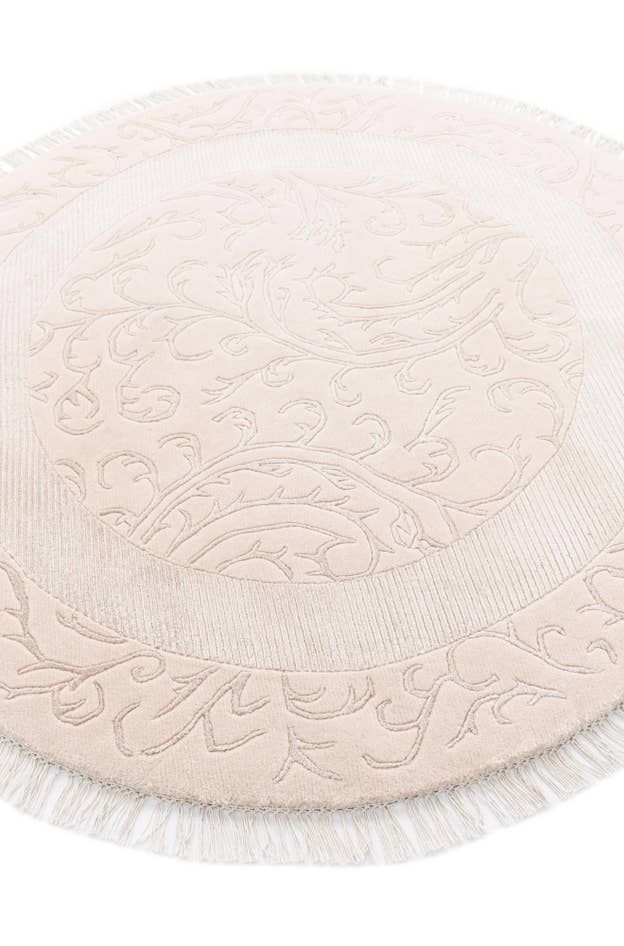 Detail image of 4' 10 x 4' 10 Hand Knotted Darya Wool Round Rug
