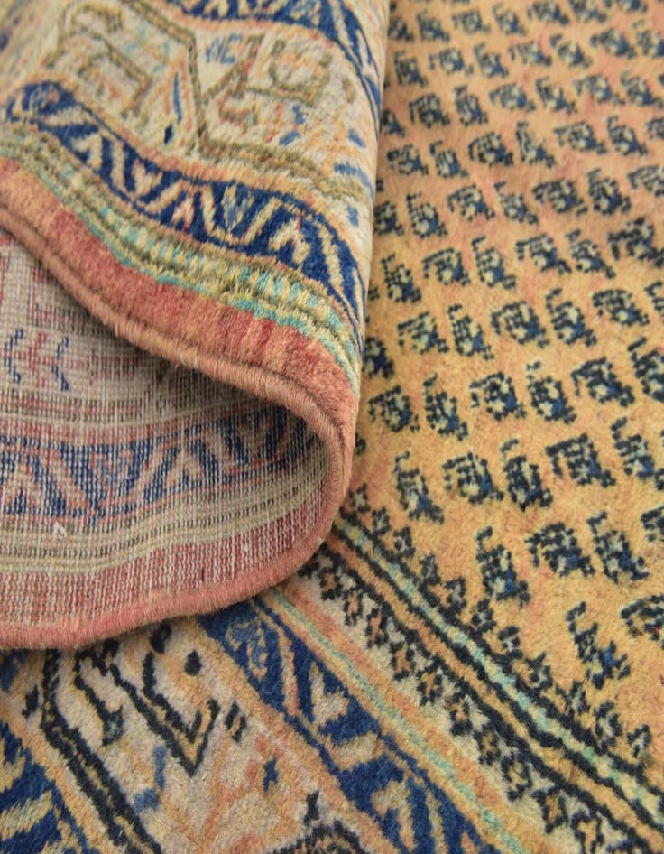 Detail image of 3' 6 x 10' 2 Hand Knotted Farahan Persian Wool Runner Rug