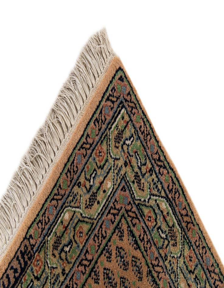 Detail image of 2' 4 x 4' 7  Hand Knotted Mir Wool Runner Rug